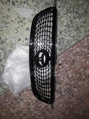 Corolla 2005 Grill
