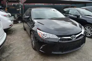 Toyota Camry SE w/Special Edition Pkg (2.5L 4cyl 6A) 2016 Black