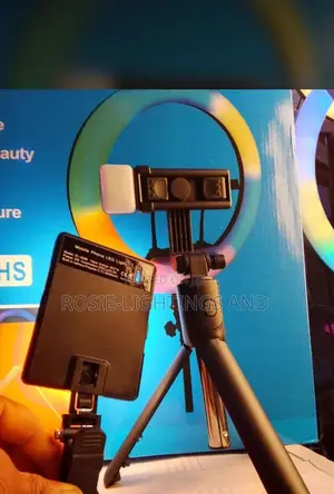 Influencers Light and Tripod Stand (Black)