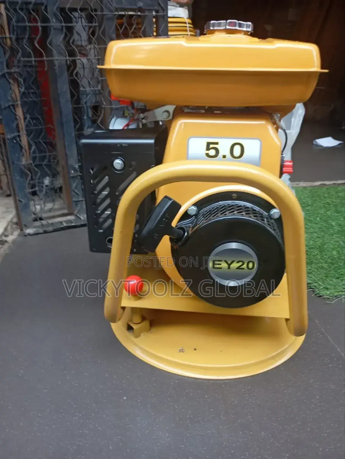 Robin Poka Machine Complete With Hose