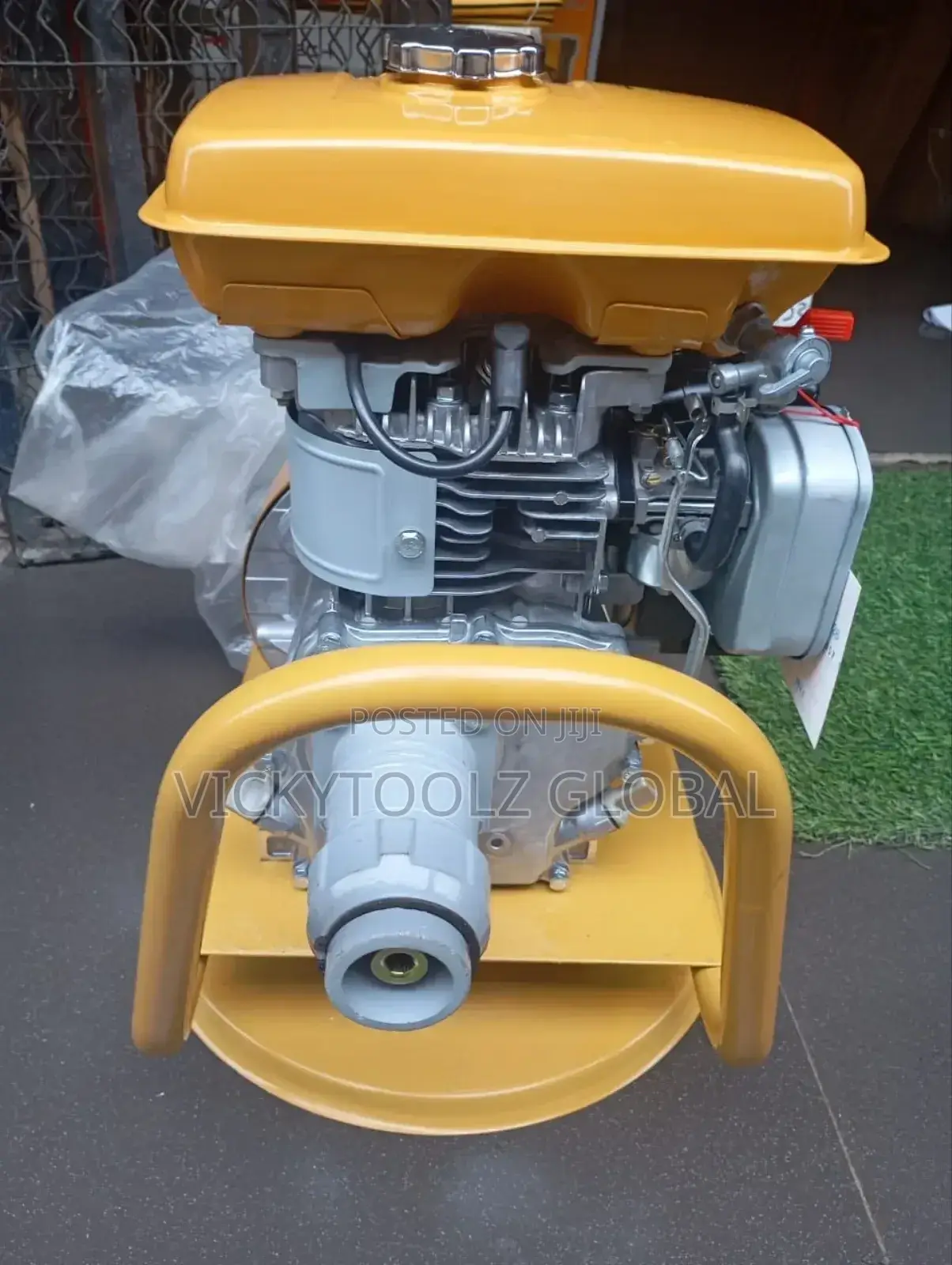 Robin Poka Machine Complete With Hose