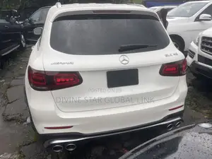 Photo - Mercedes-Benz GLC-Class 2021 White