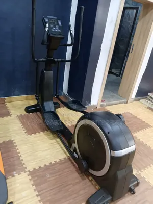 Commercial Elliptical Machine