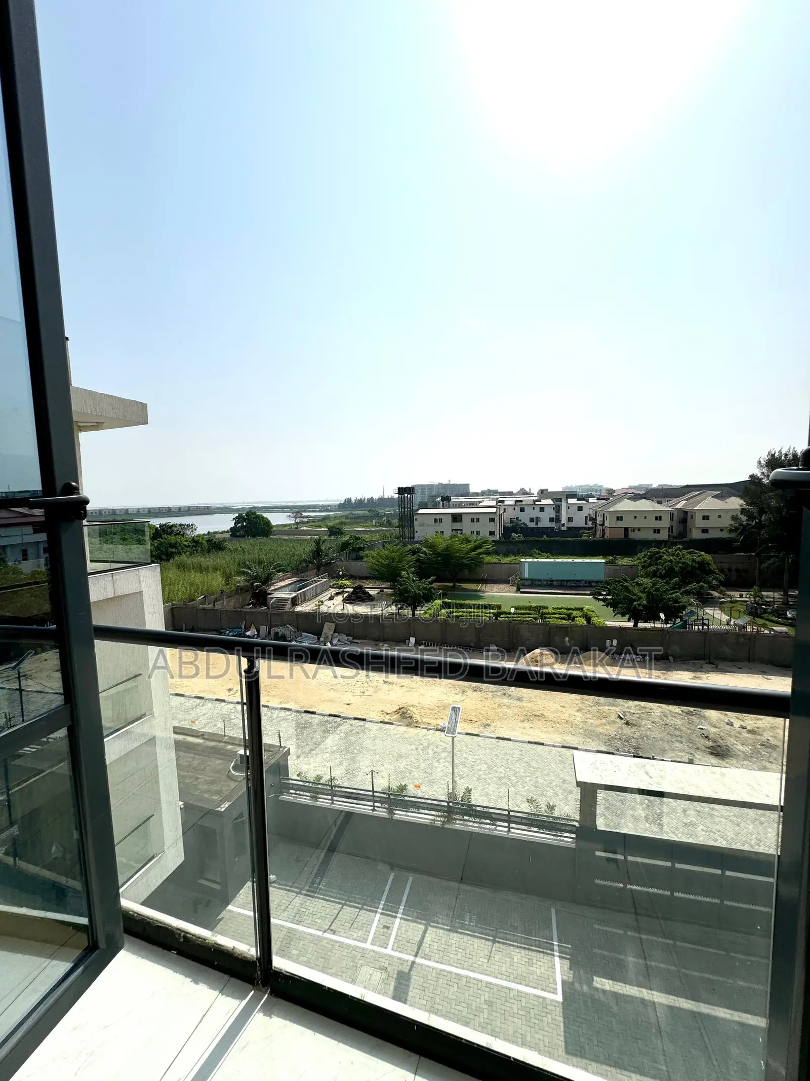 Luxury Two Bedroom Waterfront With Snooker Ps5
