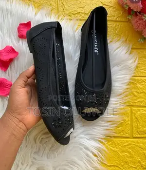 Quality Stock Flat Shoes