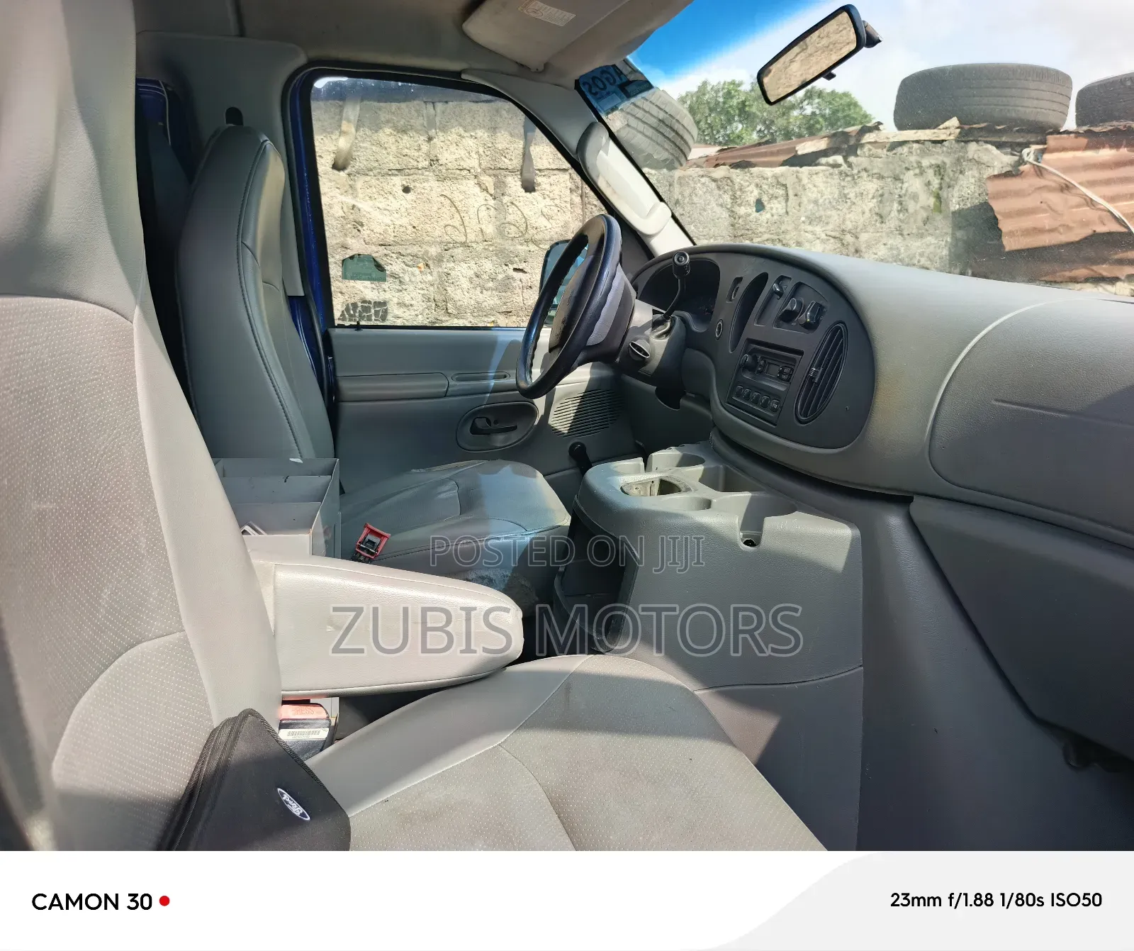 Ford E250 2007 Blue