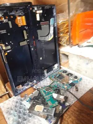 iPhone and Samsung Repair and Replace