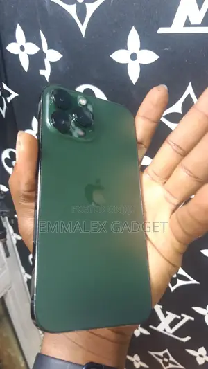 iPhone and Samsung Repair and Replace