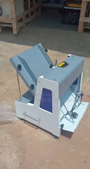 Photo - Industrial Bread Slicing Machine