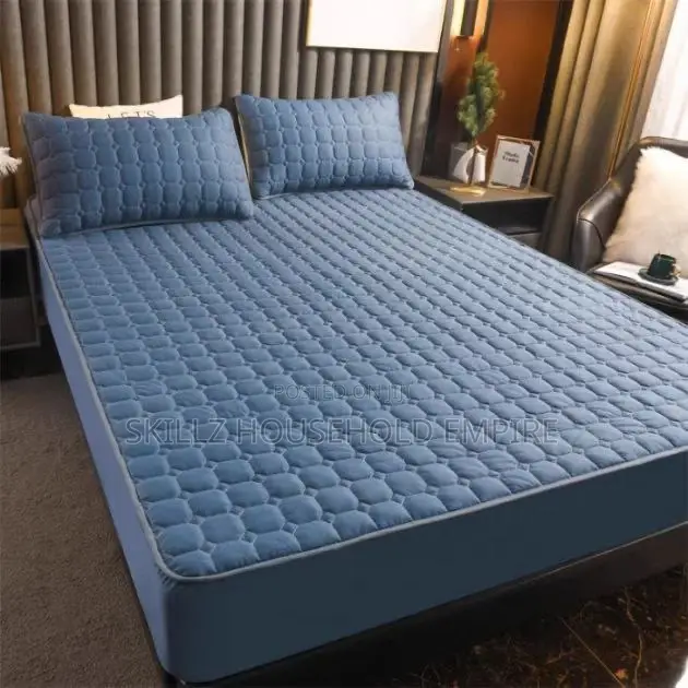 Fluffy Bed Cover