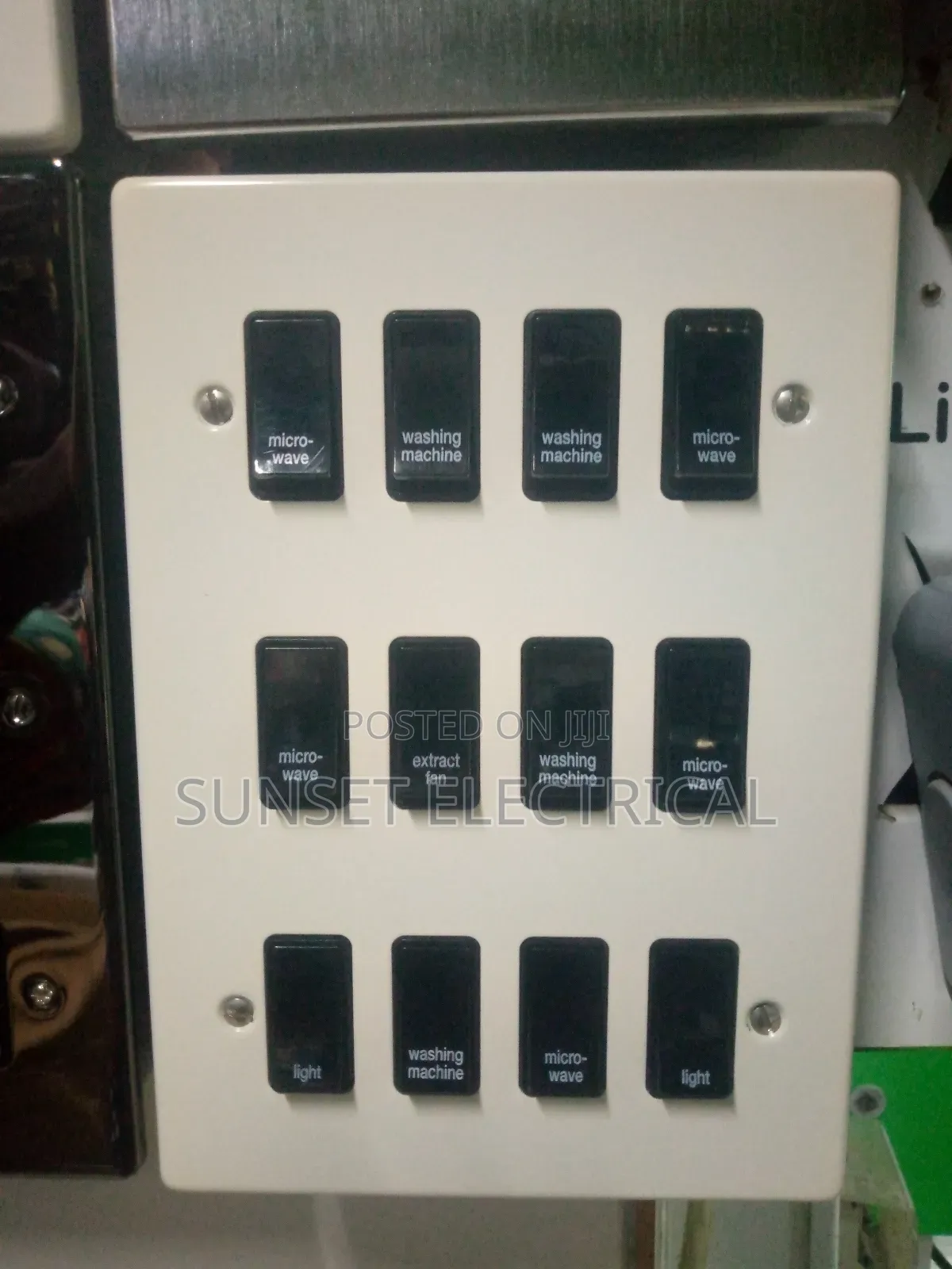 12 Gang Grid Plate White Body Black Switch