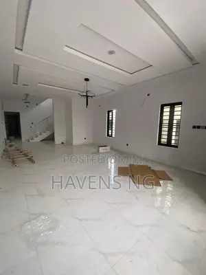 4bdrm Duplex in Lekki Phase 2 for sale