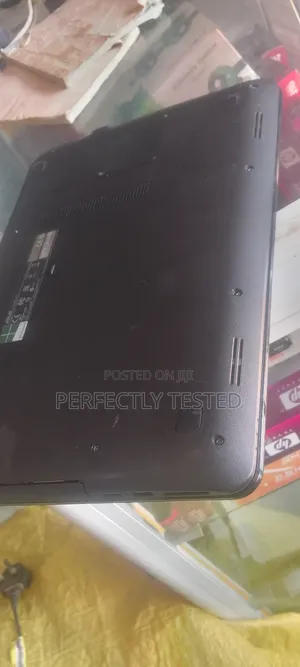 Laptop Asus A555LA 8GB Intel Core i5 HDD 750GB