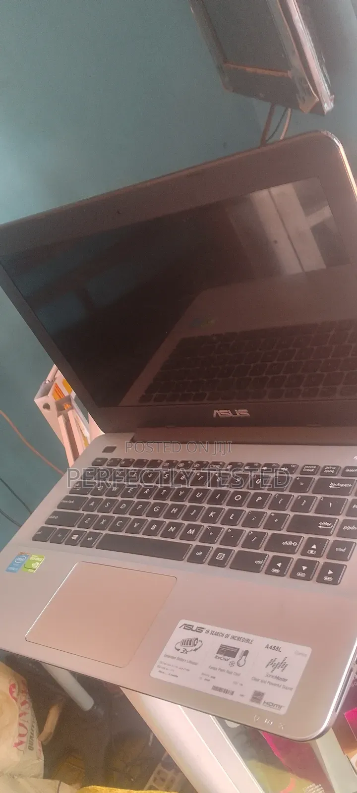 Laptop Asus A555LA 8GB Intel Core i5 HDD 750GB