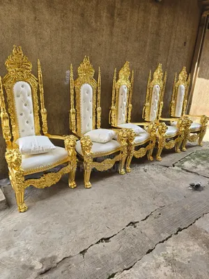 Modern King's Chair
