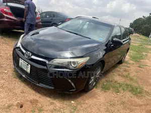 Photo - Toyota Camry 2015 Black