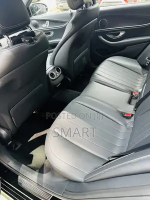 Mercedes-Benz E300 2017 Black