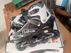 Skate Shoe  Adjustable 40to45 Size