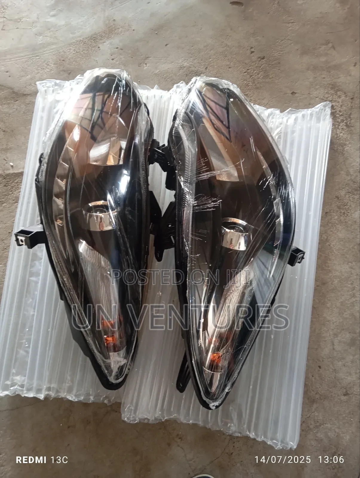Headlight JMC Pickup 2018