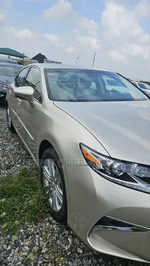 Lexus ES 350 FWD 2015 Gold