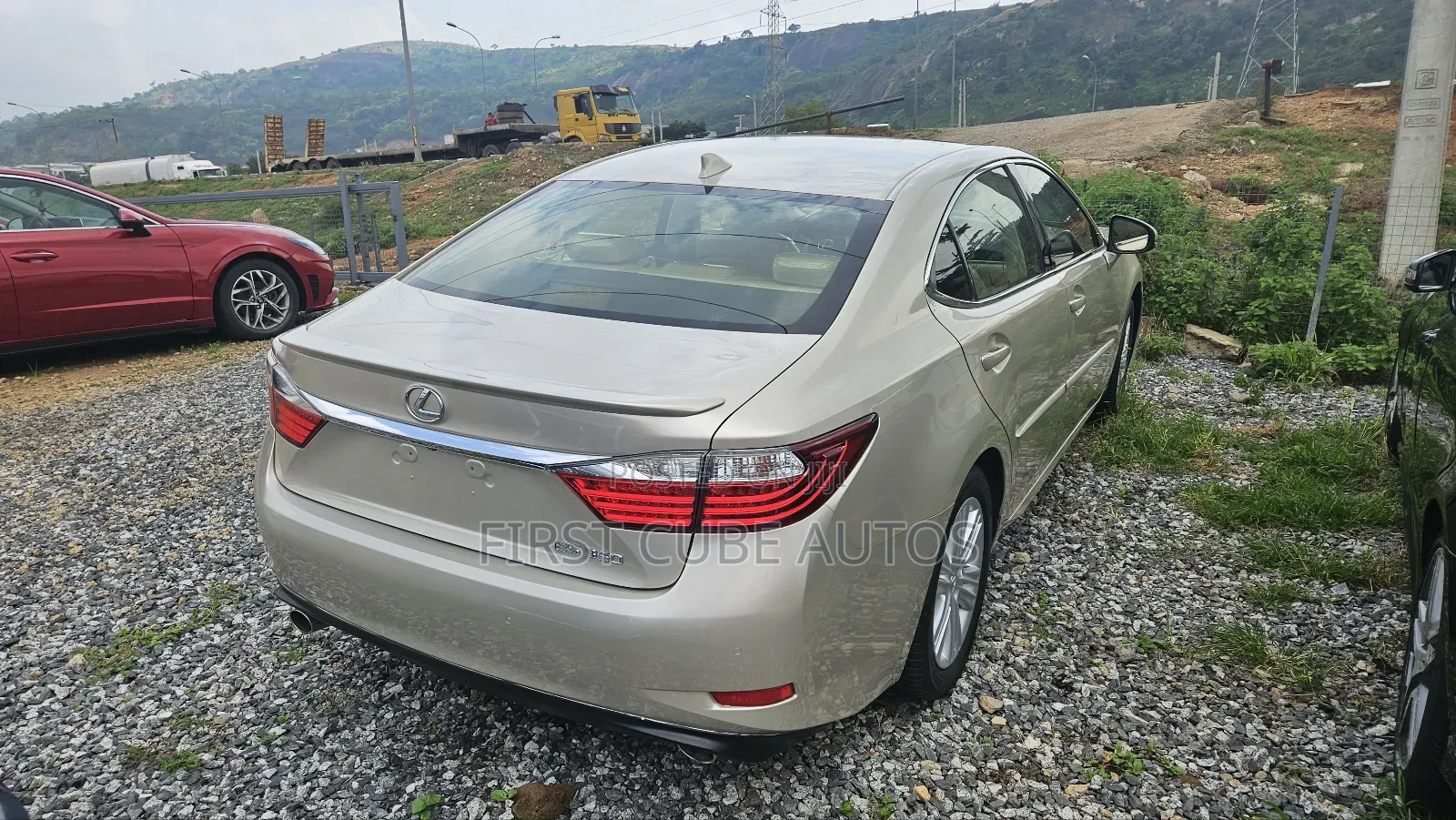 Lexus ES 350 FWD 2015 Gold
