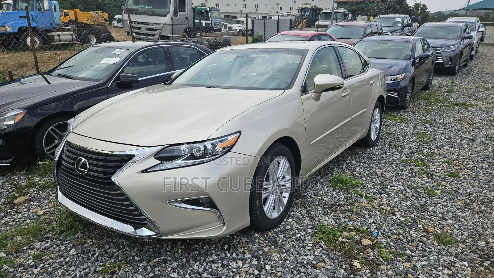 Lexus ES 350 FWD 2015 Gold