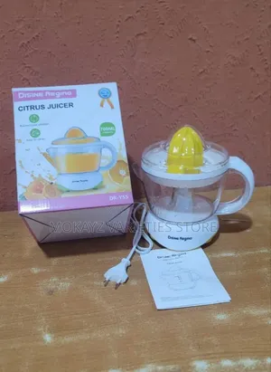 Photo - 700ml Disnie Regina Electric Citrus Juicer (Juice Extractor)