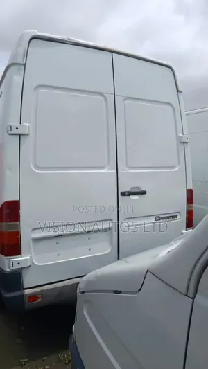 Mercedes-Benz Sprinter 2010 White