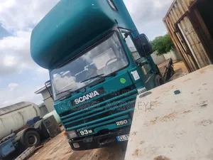 Scania 93 M