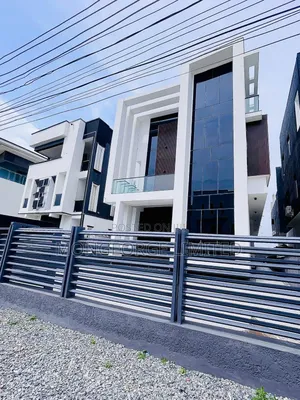5bdrm Duplex in Ikota for sale