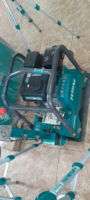 Plate Compactor