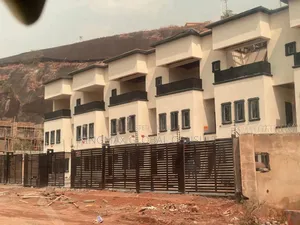 4bdrm Apartment in Katampe Main for sale