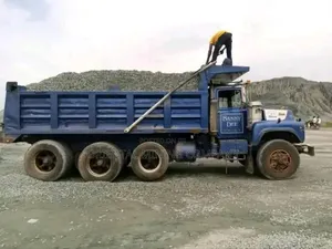 Iron Machine Black Chippings and Granite
