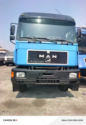 Man Diesel Commander 19-332 Tippa Six Tire Blue Color