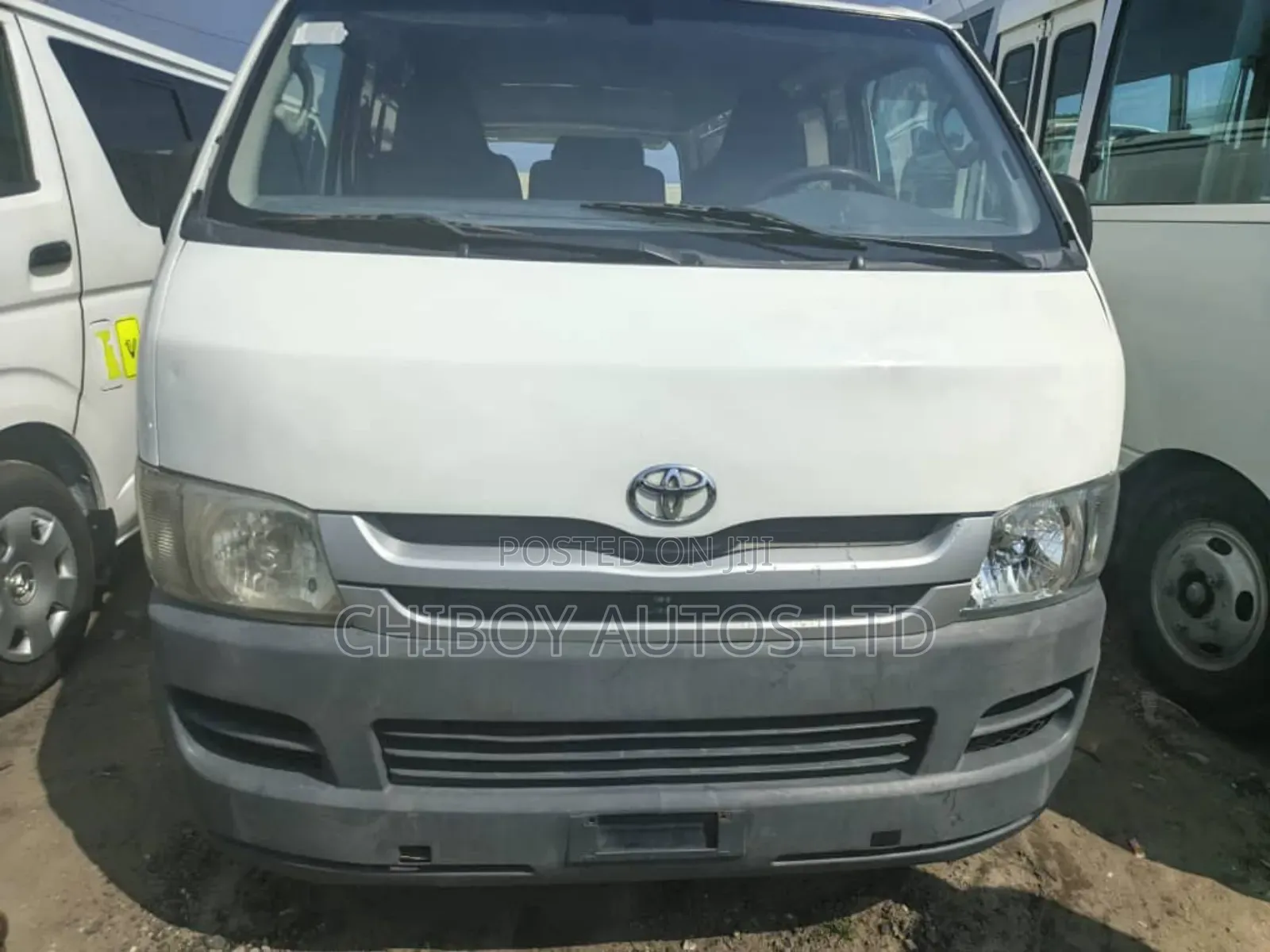 Toyota HiAce 2012 White