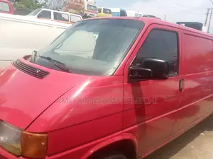 Volkswagen Transporter 2004 Red