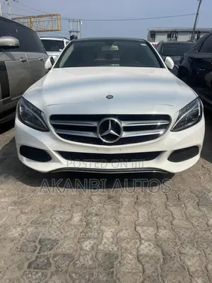 Mercedes-Benz C300 Base 4Matic Sedan AWD (2.0L 4cyl 7A) 2016 White