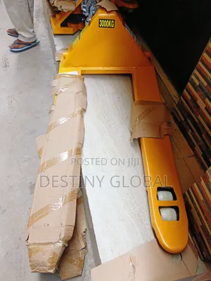 High Quality 3000kg Hydraulic Hand Pallet Truck