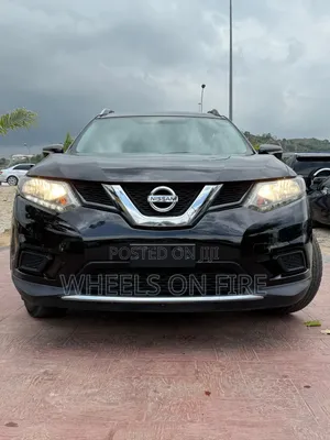 Photo - Nissan Rogue 2016 Black