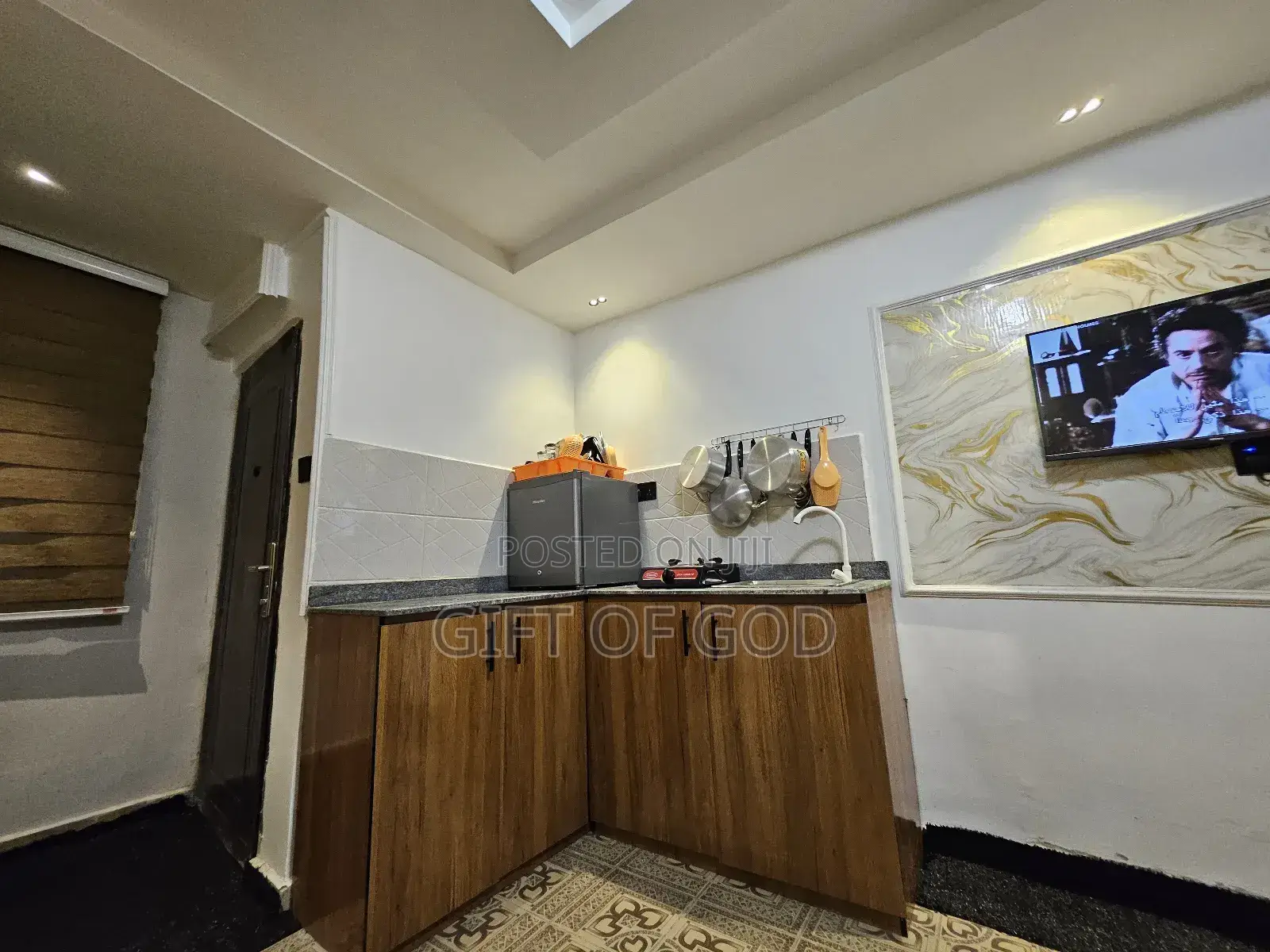 Self-Contained Serviced Room