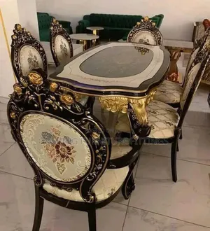 Royal Dining Table