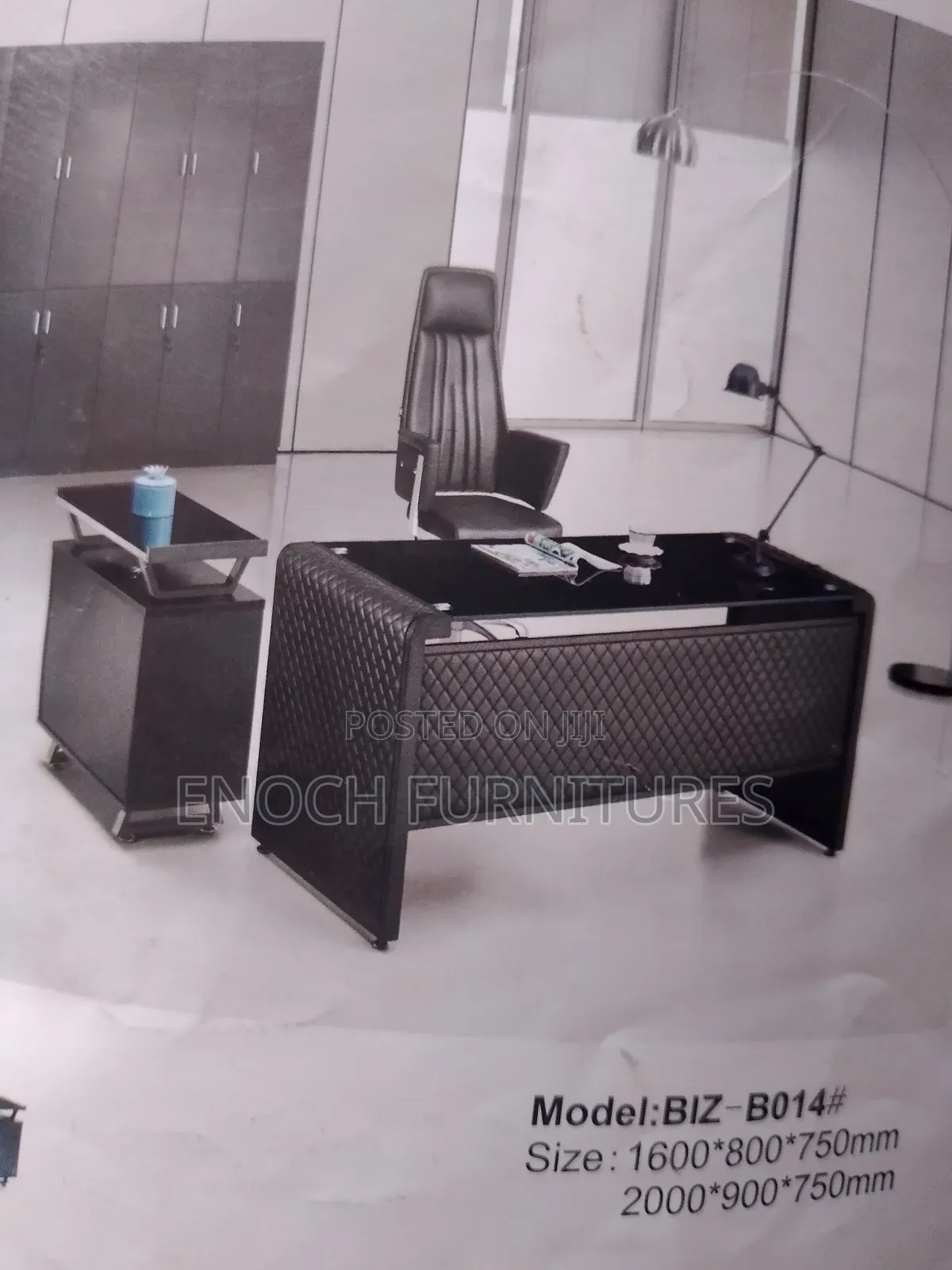Executive Office Table With Glass