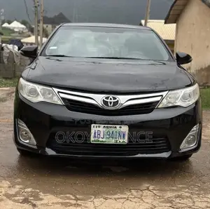 Photo - Toyota Camry XLE 4dr Sedan (2.5L 4cyl 6A) 2013 Black