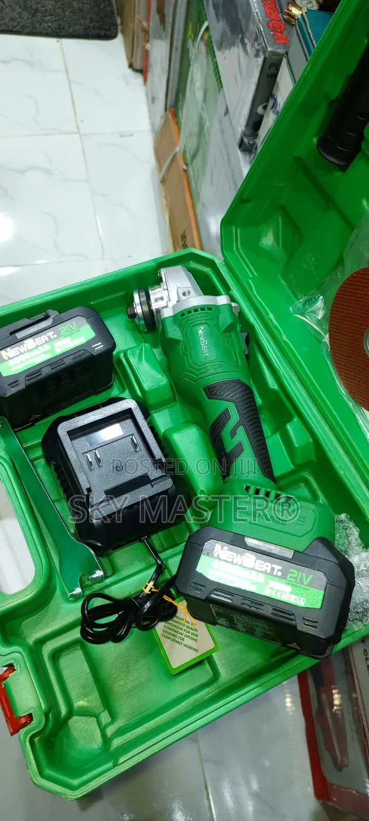 Newbeat Cordless Angle Grinder