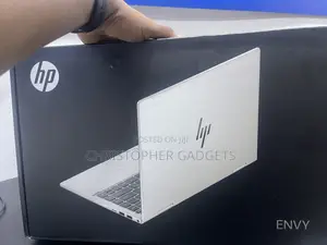 New Laptop HP Envy X360 8GB Intel Core I5 SSD 512GB