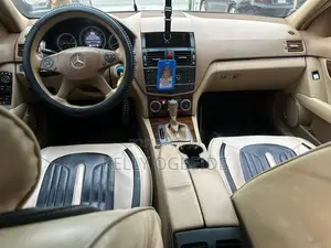 Photo - Mercedes-Benz C300 2008 Black