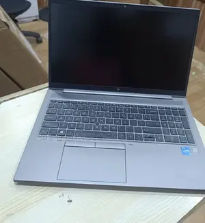 Photo - Laptop HP ZBook Firefly G8 16GB Intel Core I5 SSD 512GB