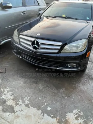 Mercedes-Benz C300 Luxury Sedan AWD (3.0L 6cyl 7A) 2009 Black