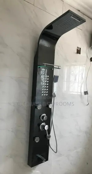 Black Cubicle Panel Shower With Shelf