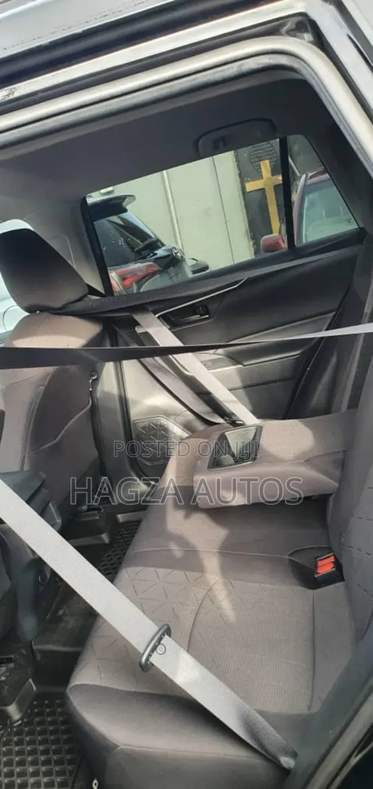 Toyota RAV4 LE AWD 2019 Black